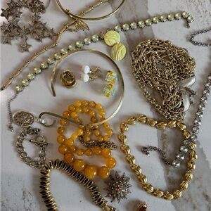 80s Style Gold tone Chunky Bold Neon Vintage Eighties Trend Jewelry Coming Soon